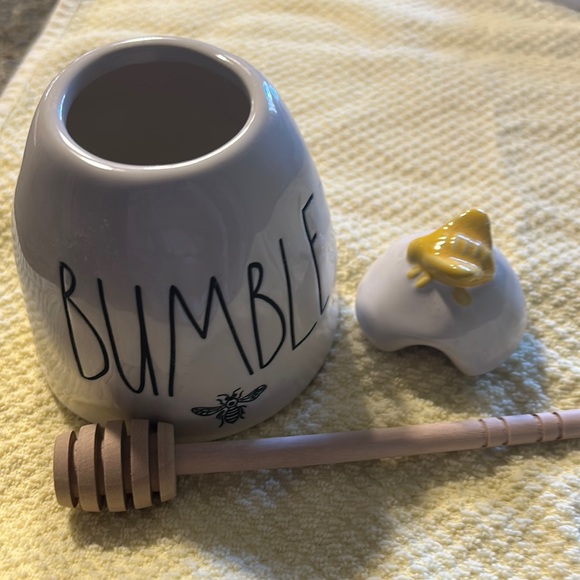 RAE DUNN Bumblebee Set - Picture 9 of 13